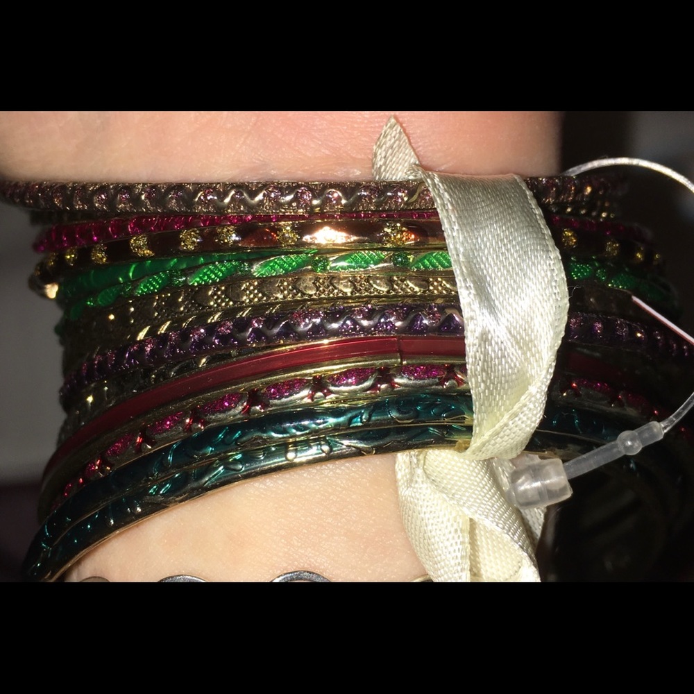 Bangle bracelets - Picture 4 of 7